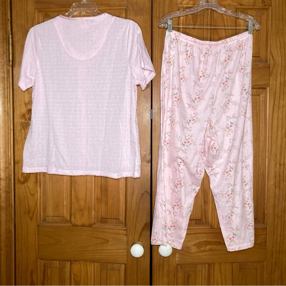 NWOT Blair Pajama Top and Cropped Bottoms Set Size L